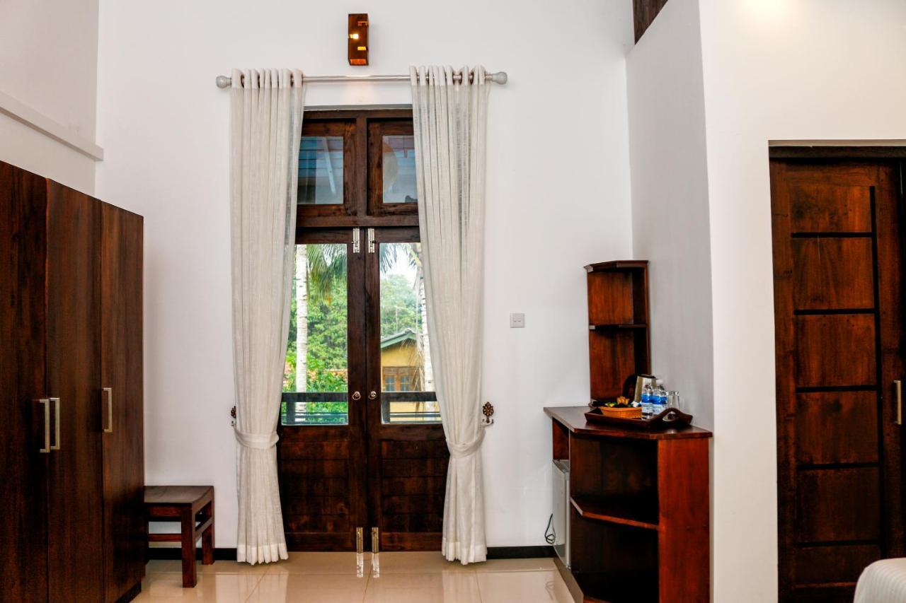 Hotel Bella Vista Anuradhapura Exterior photo